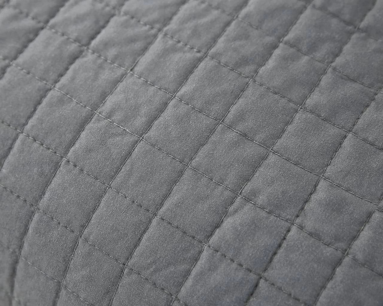 Tagesdecke Bettüberwurf, Steppdecke 360GSM Patchwork Wendedesign Kariert, Grau 6 Tagesdecke Bettüberwurf, Steppdecke 360GSM Patchwork Wendedesign Kariert, Grau – Bild 6